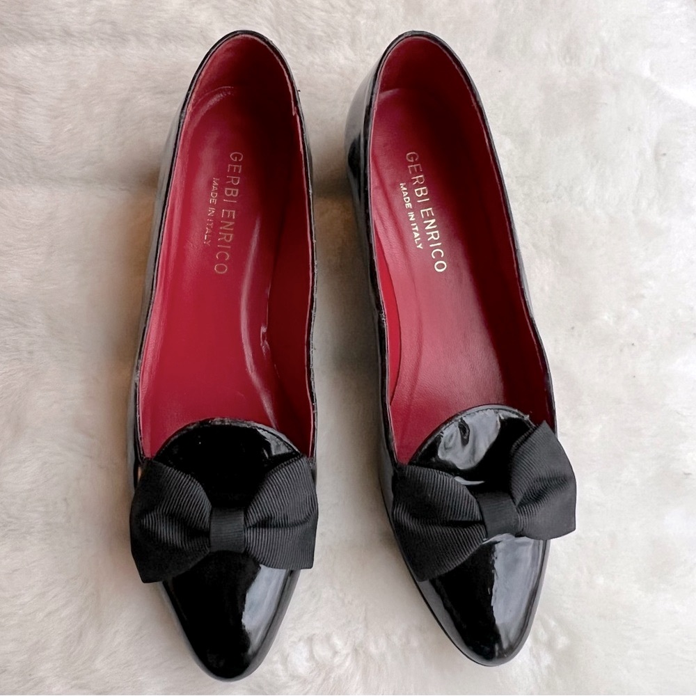 Enrico Gerbi Italian patent leather pointed toe flats Sz 9 BLACK w/bow